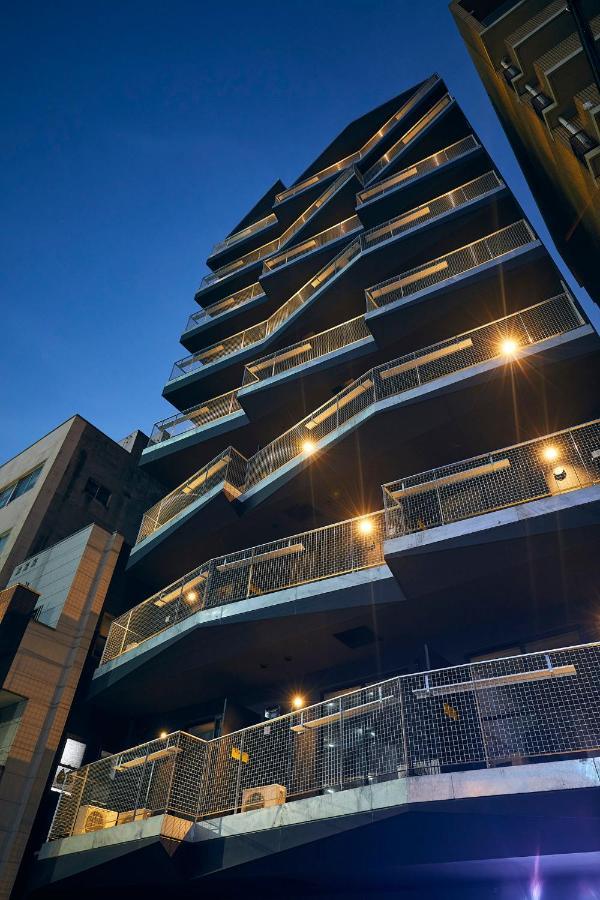 Montana Flat Yebisu Apartment Osaka Bagian luar foto
